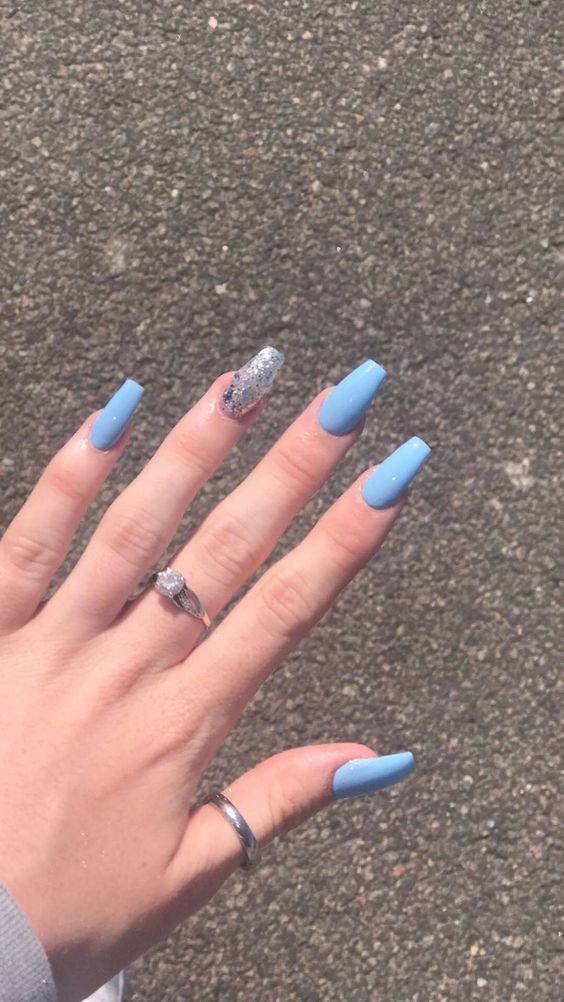 Light Blue & Baby Blue Nail Art Ideas