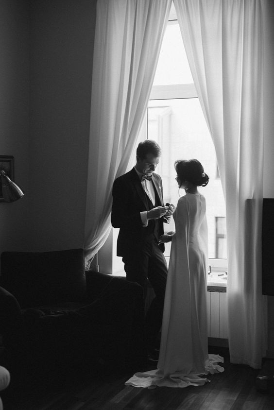 20 Black and White Wedding Photos That Will Stand the Test of Time