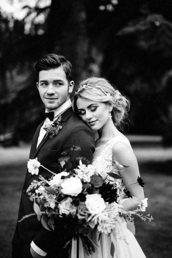 20 Black and White Wedding Photos That Will Stand the Test of Time